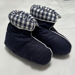Hastens Down Slipper Boots Size Medium